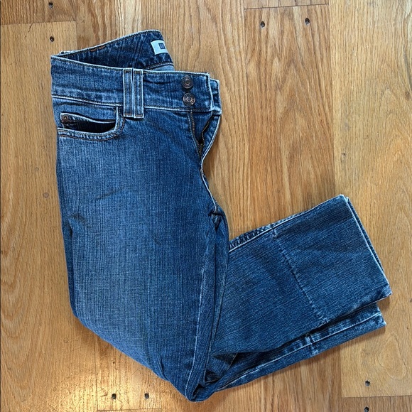 GAP Liw Rise Cropped Jeans, Size 2 - Picture 1 of 3